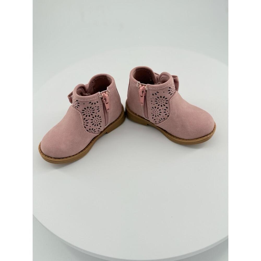 NWT Girls Toddler Shoe Size 5 Pink Ankle Bootie Suede Bow Perforated Pattern - Picture 7 of 13